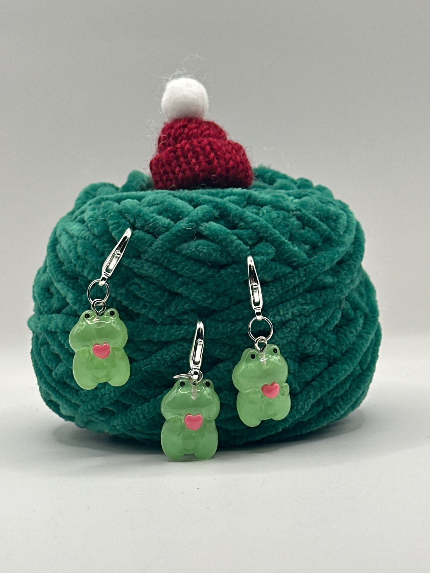 Frosch mit Herz Maschenmakierer