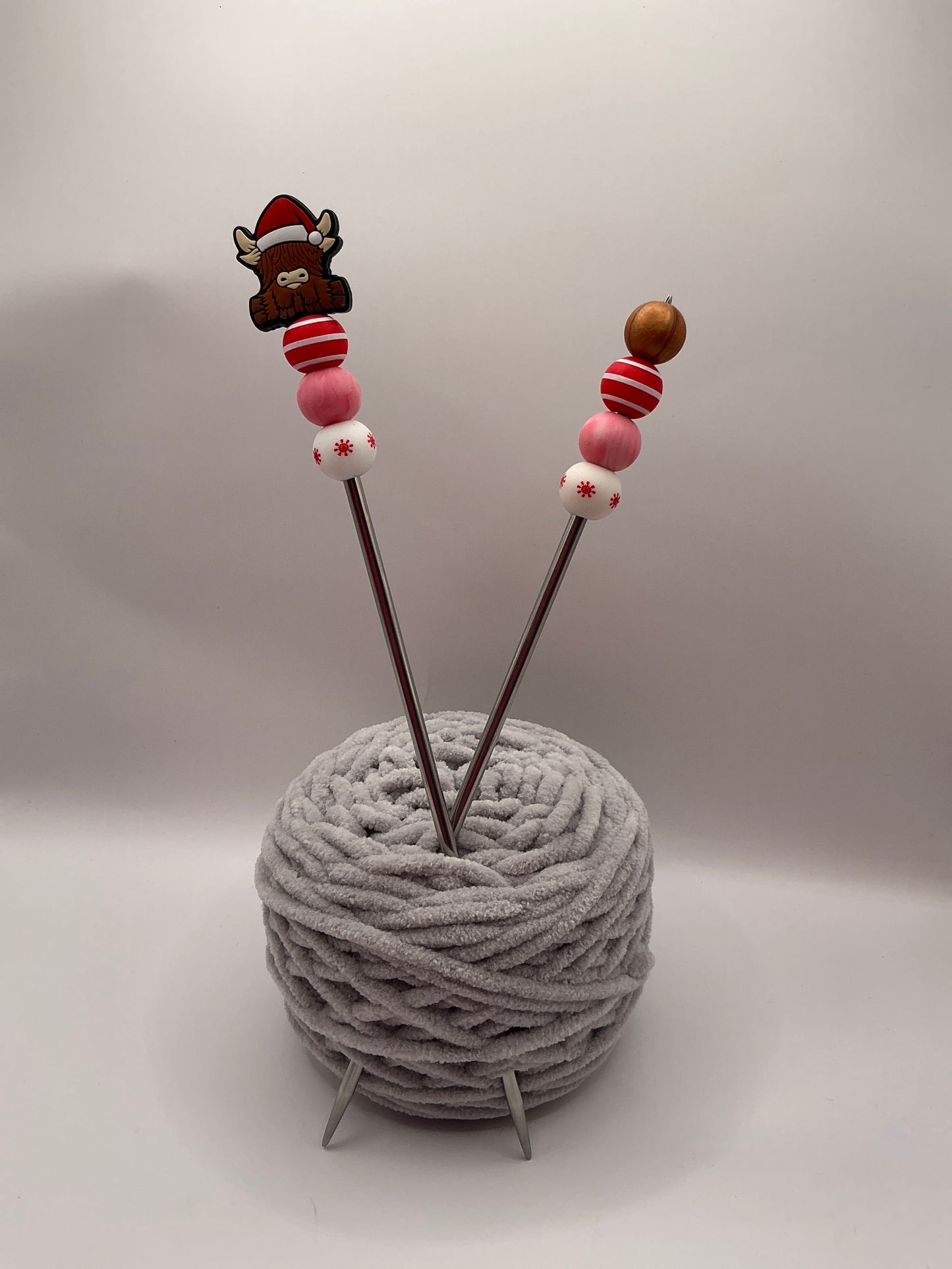 Weihnachtsbüffel dunkel Amigurumi-Stick 25cm